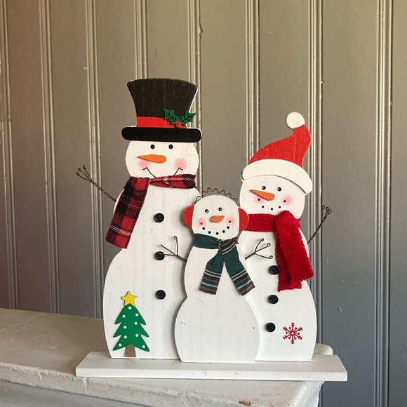 NWT- Precious Wooden Snowman ⛄️ Family Decoration Sign - Picture 11 of 17